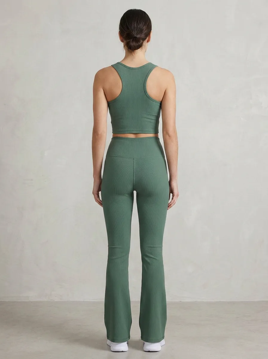 Active Movement-Look Women's Tank Top Flare Pants Active Set