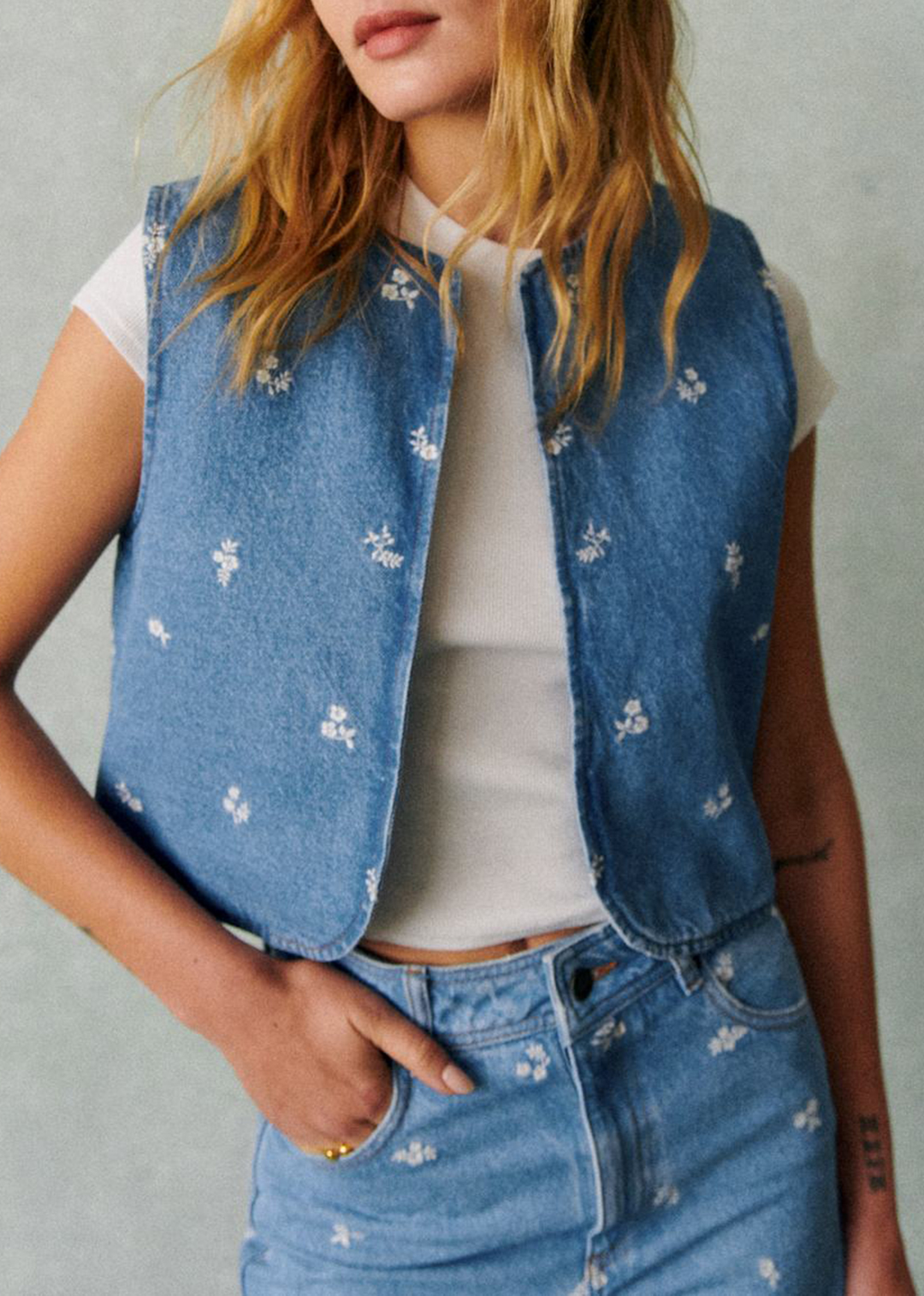 Short Sleeveless Denim Jacket With All-Over Embroidery