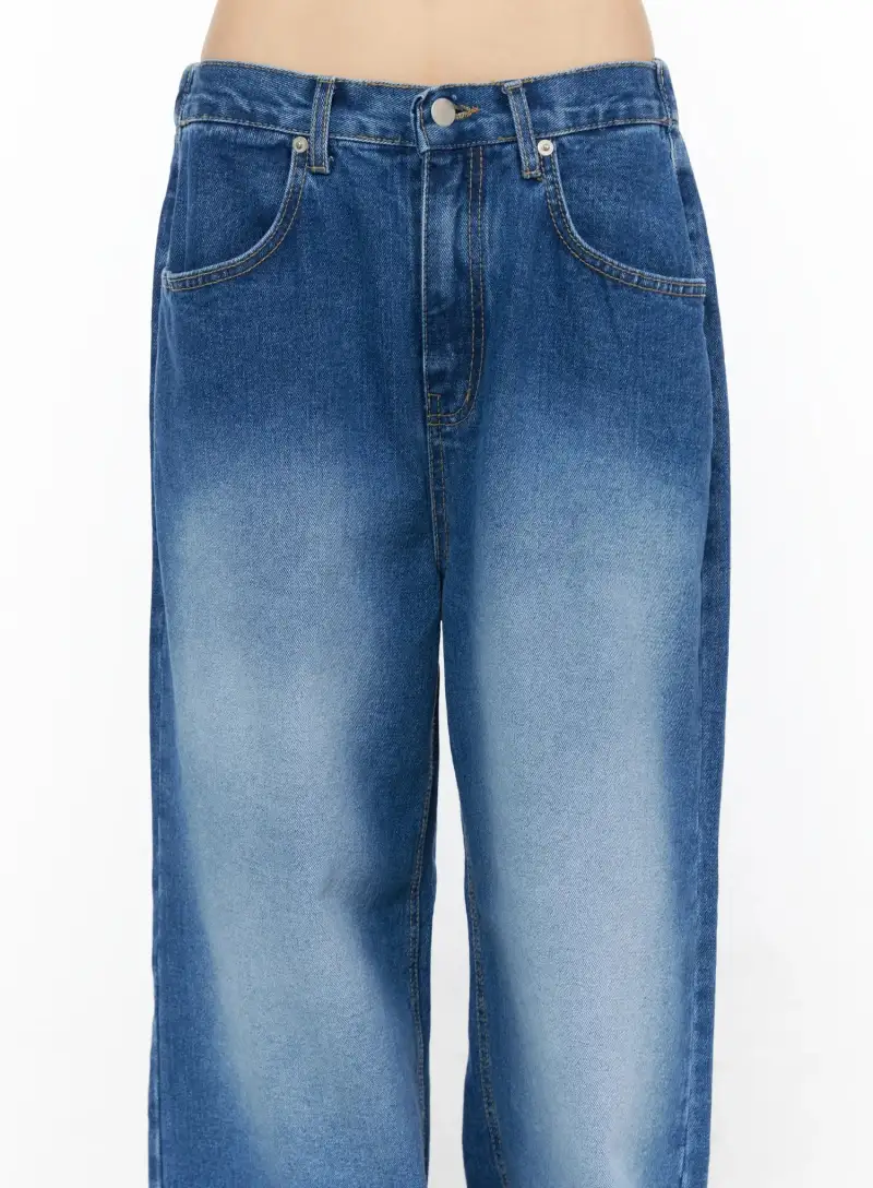 Banded Wide Leg Jeans