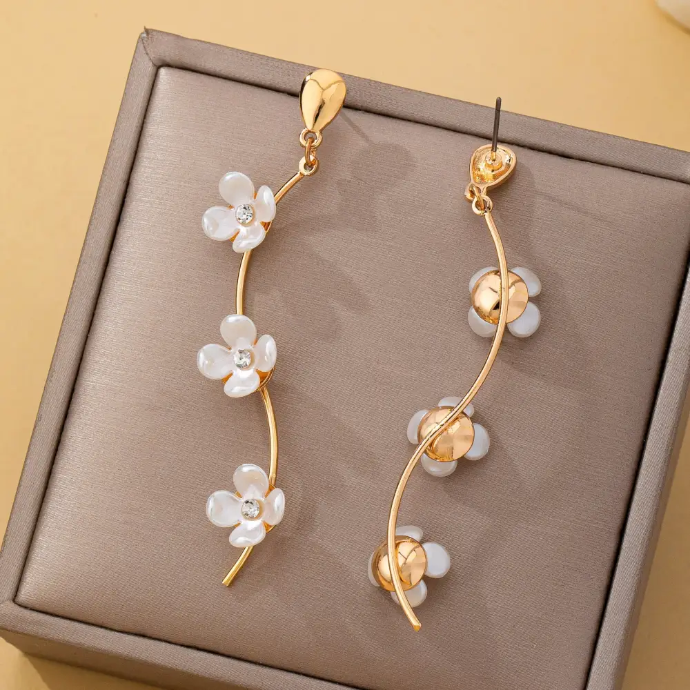 Mother Of Pearl Flower Vine