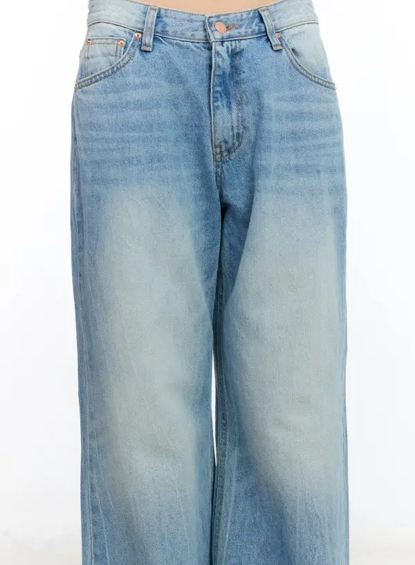 Straight-Fit Low Rise Straight Jeans
