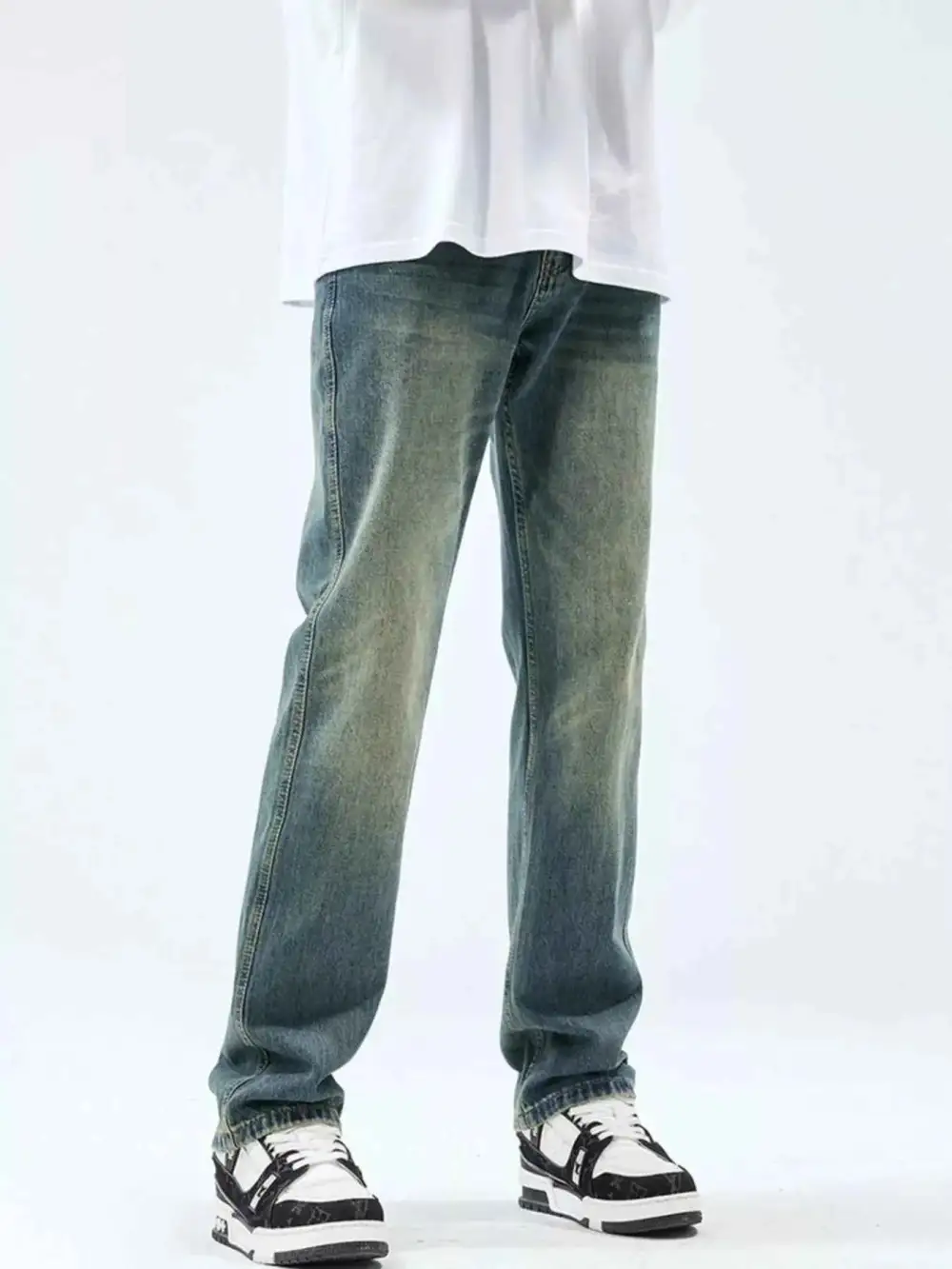 Everyday Washed Straight Leg Jeans