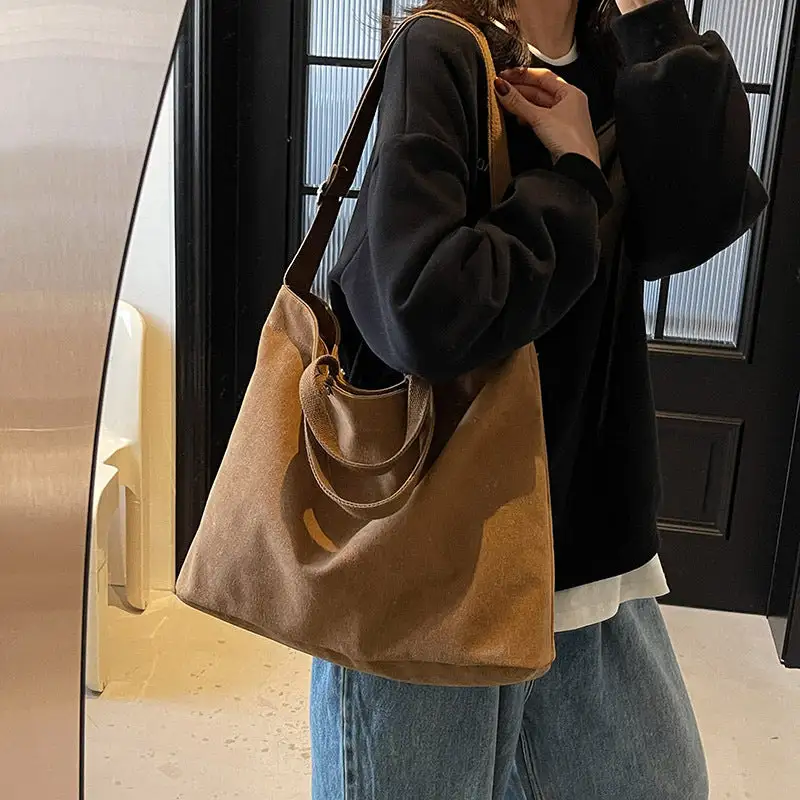 Commuter Tote Bag