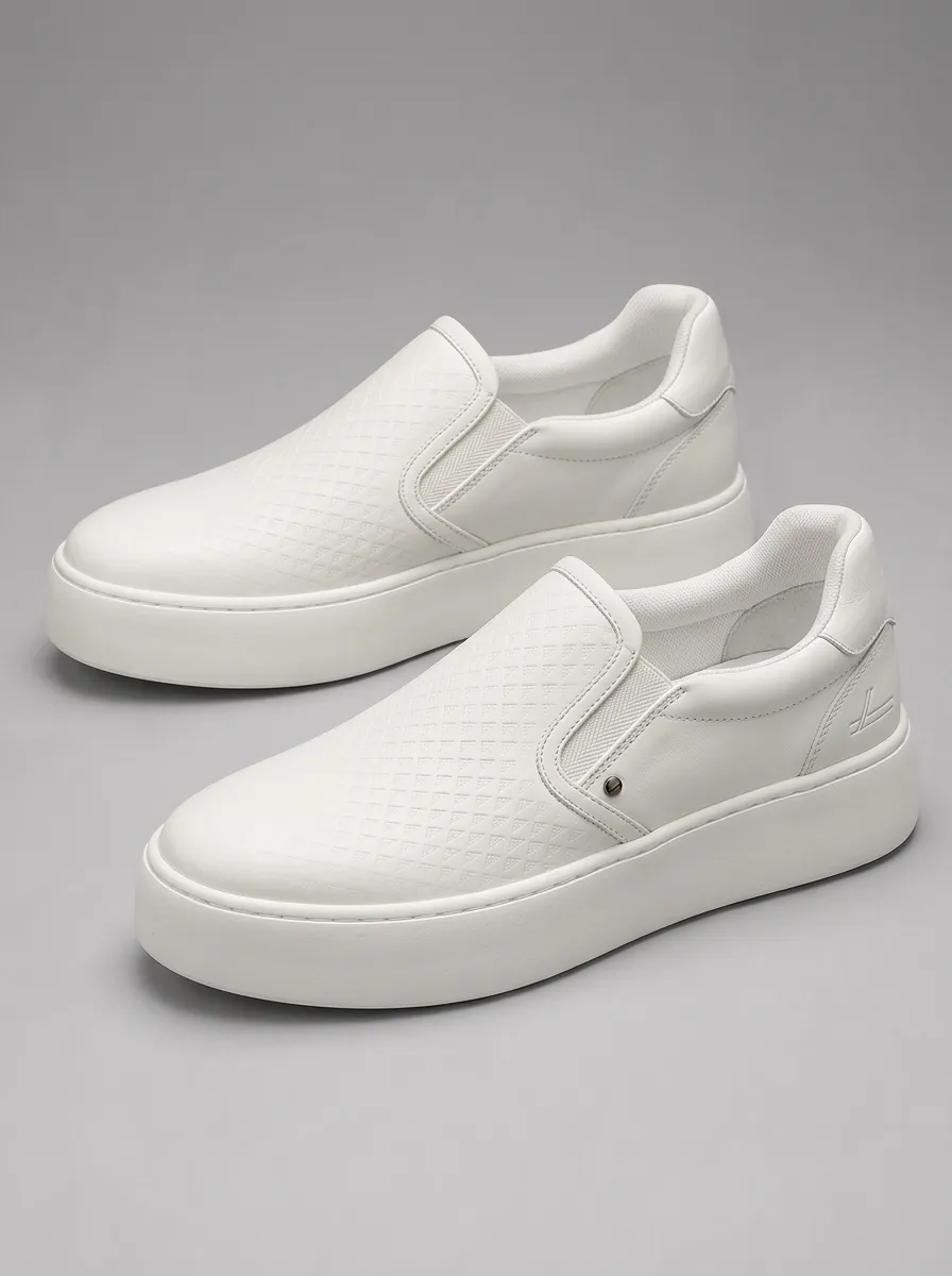 Men's Minimalist Geometric Quilted Pattern Skate Shoes