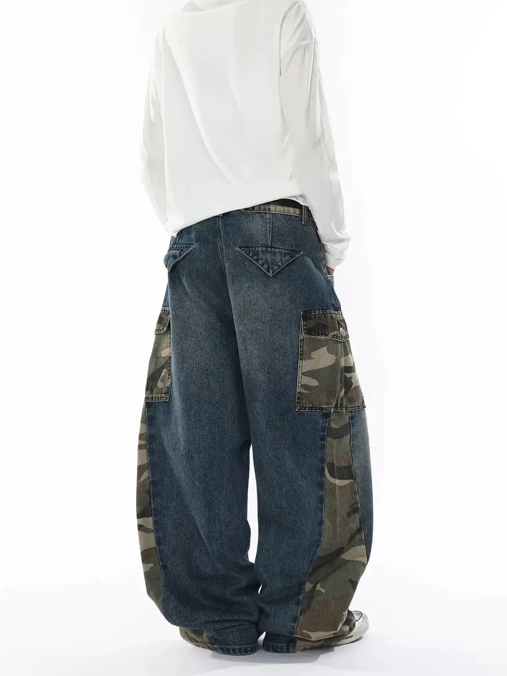 Curved-Cut Camouflage Contrast-Detail Jeans