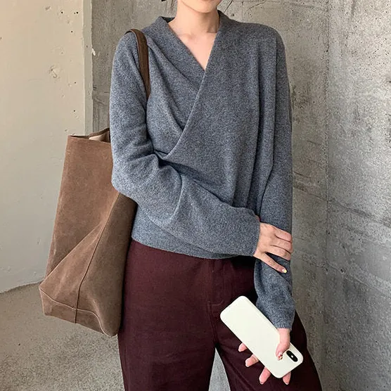 Easy-Wear Soft Skin-Friendly Sweater