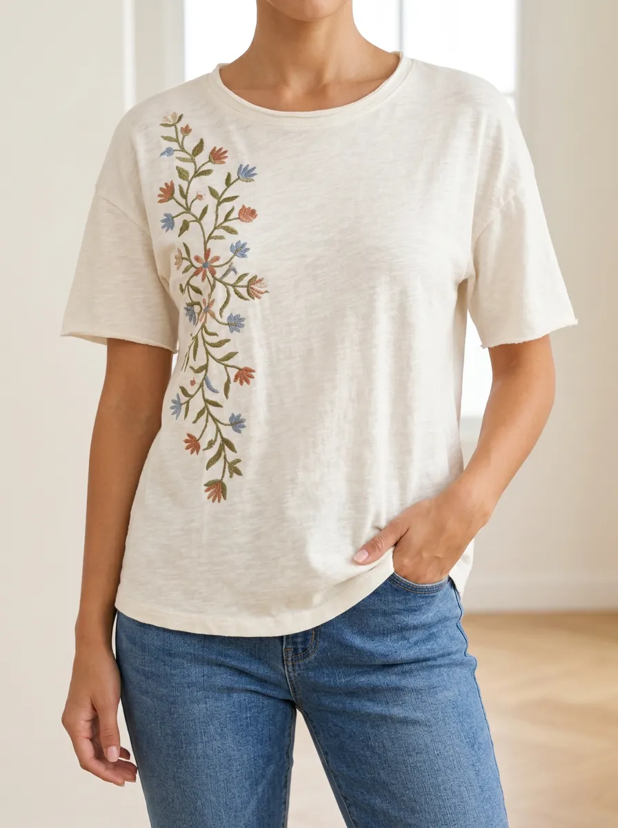 Easygoing Floral Print Embroidered Detail Women's Short Sleeve Casual Top