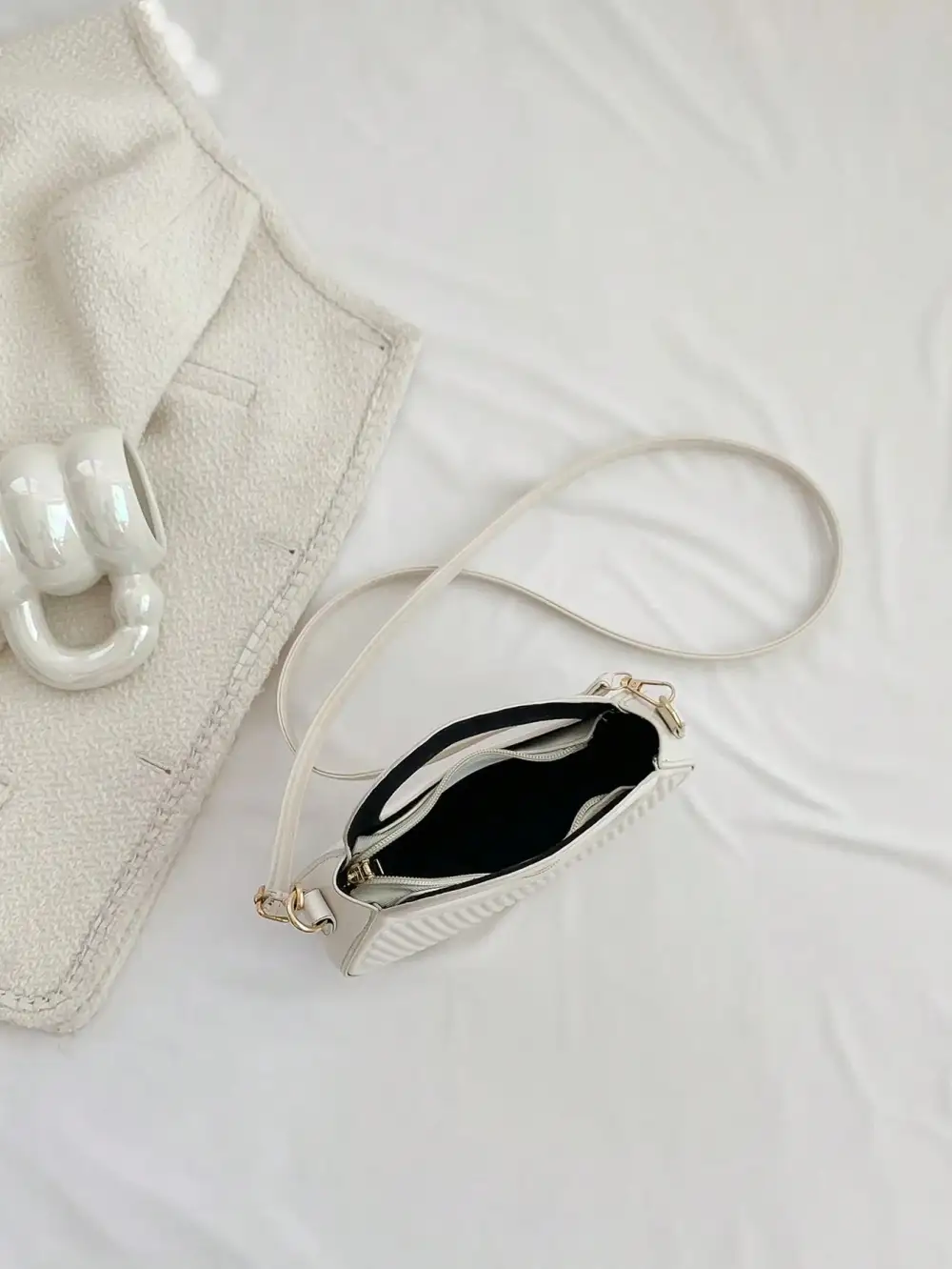 Circular Polyester Shoulder Bag Round Hard Body Chic