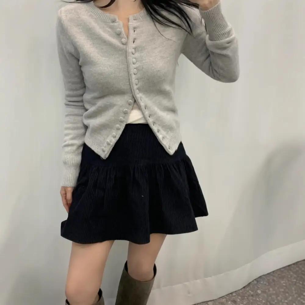 Women's Knit Buttoned Slim-Fit Cardigan