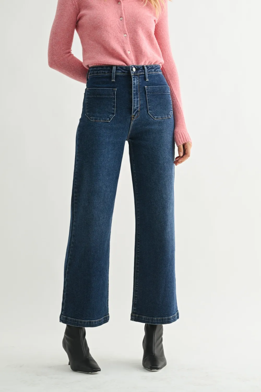 Women's Patch-Pocket Relaxed Wide-Leg Jeans