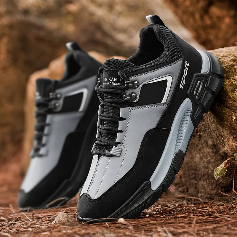 Men's Roomy Toe Trail Shoes