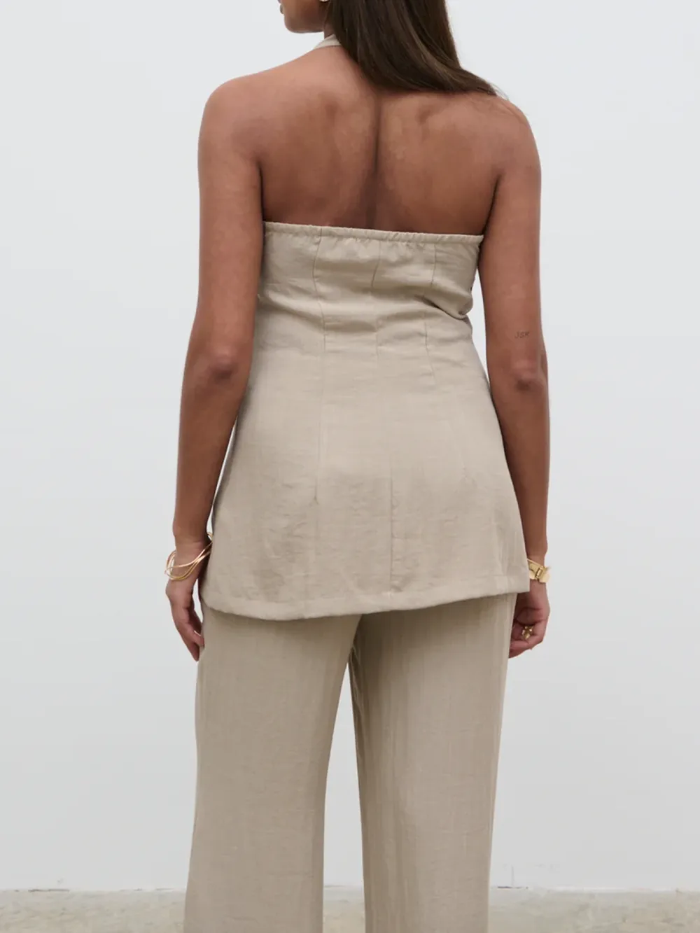 Sleeveless Halterneck Waistcoat