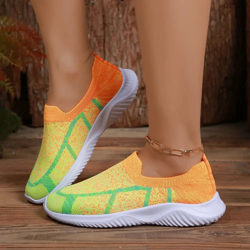 Everyday Round Toe Mesh Sneakers