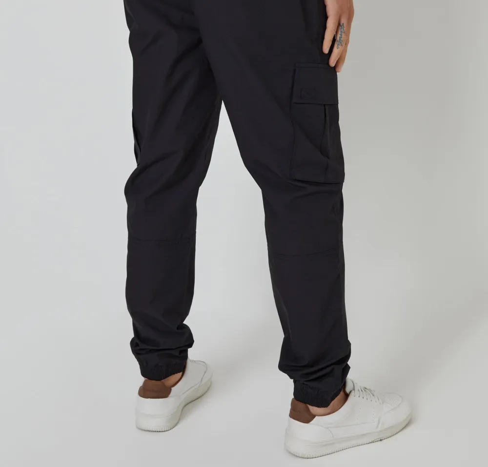 Men's Black Elastic-Waist Cargo Pants