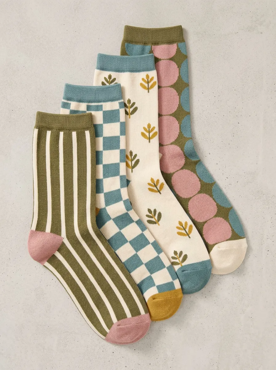 Vintage Inspired Geometric Floral Retro Four-Pair Casual Socks