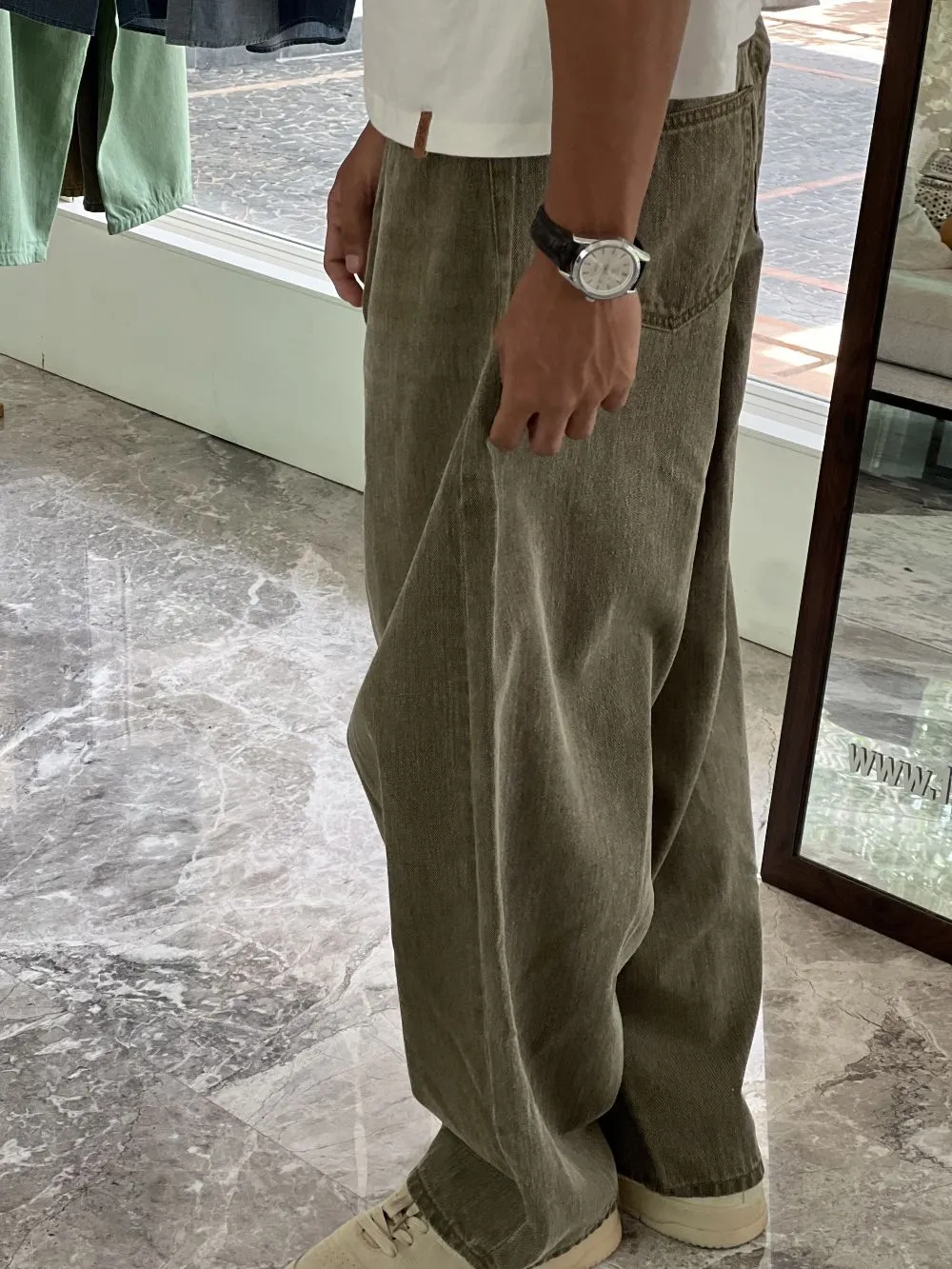 Relaxed-Fit Tapered Barrel Jeans