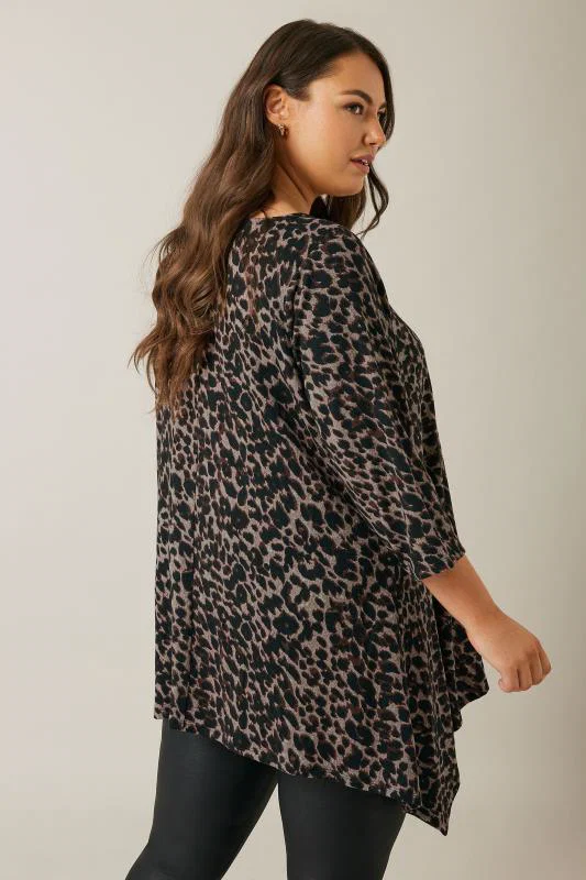 Brown Leopard Print Hanky Hem Top detail 2