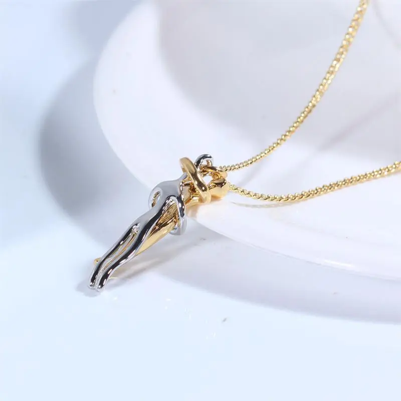 Compact Form Necklace