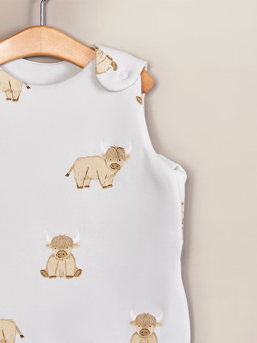 White Highland Cow Jersey Cotton Sleeping Bag - 2.5 Tog detail 2