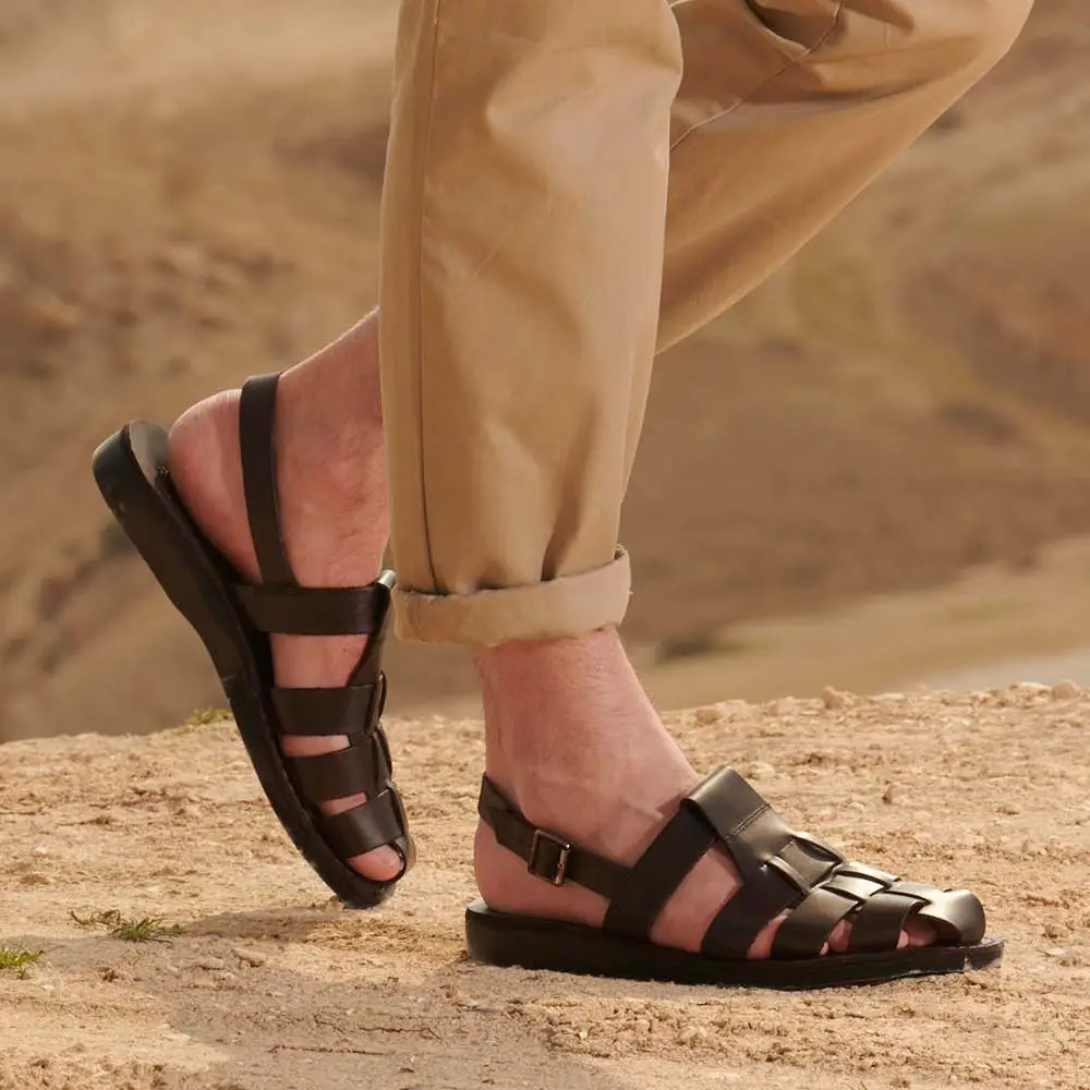 Closed Toe Leather Fisherman Sandals