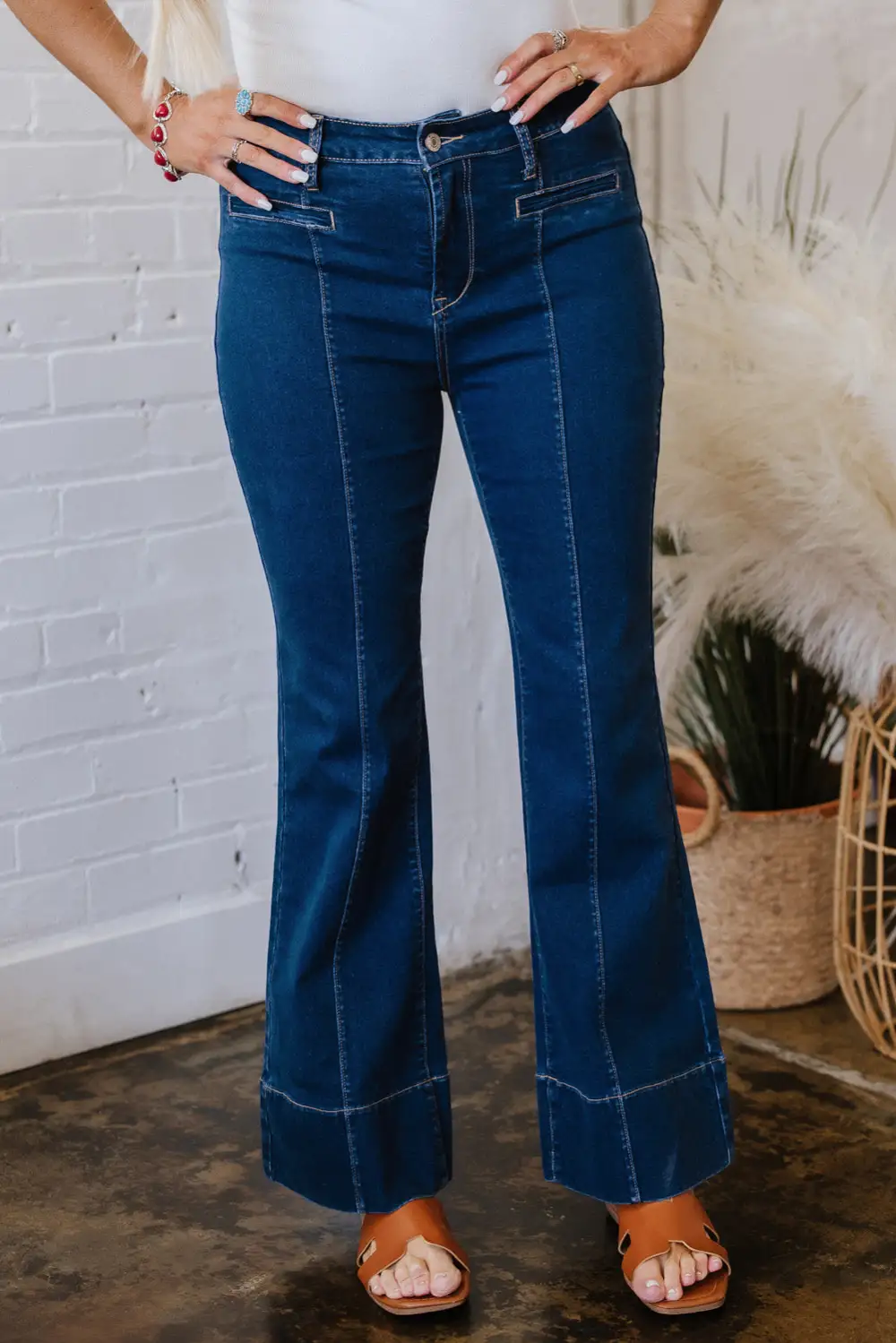 Smooth Pleated Denim Jeans
