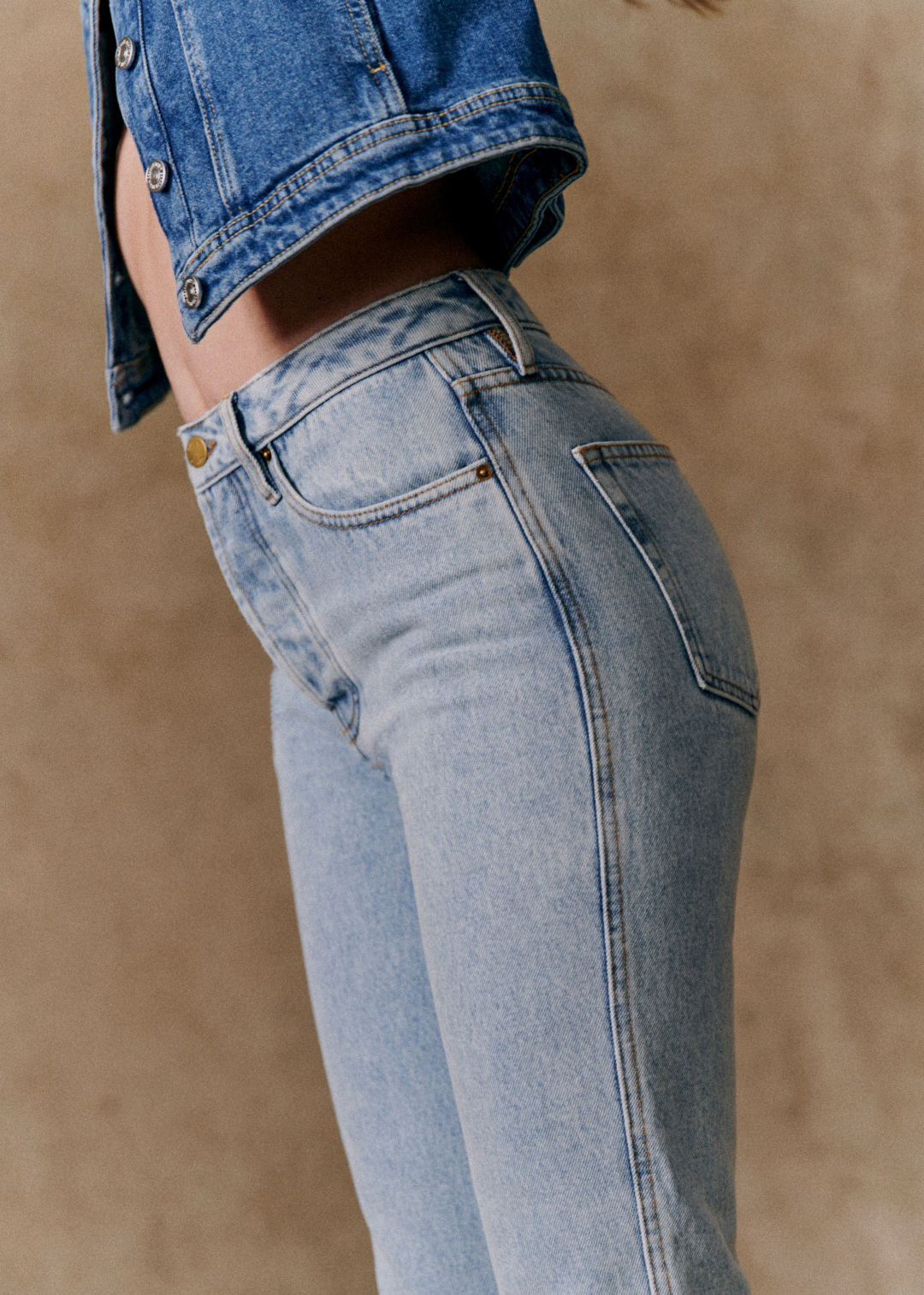 Multi-Pocket Mid Waist Jeans