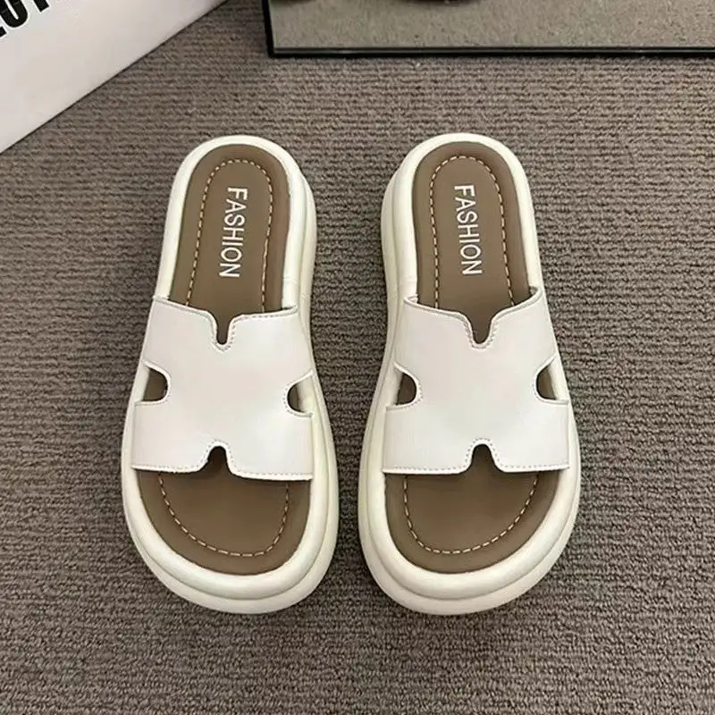 Neat Slide Sandals