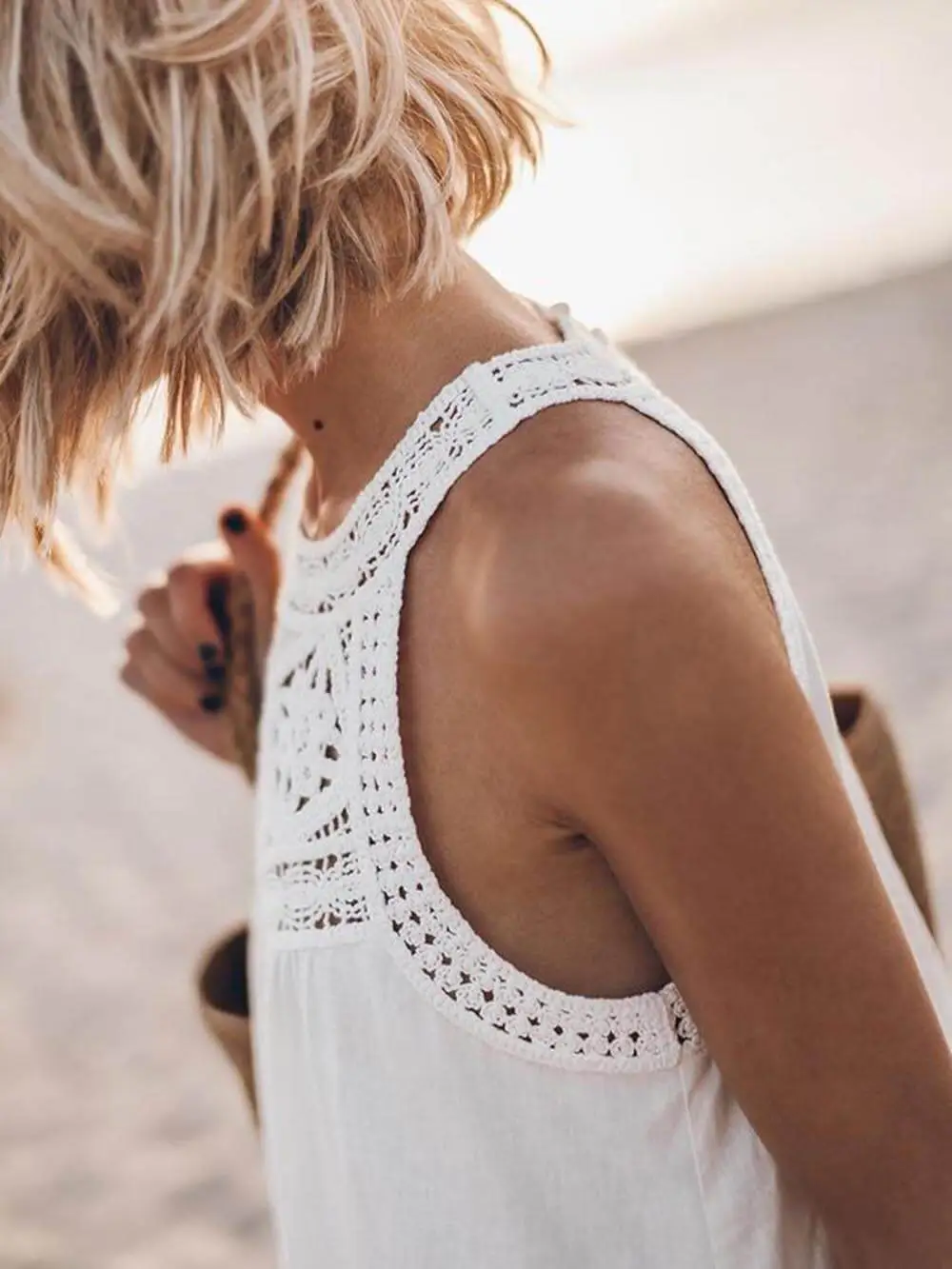 Hollow Lace Patchwork Halterneck Line Mini Dress