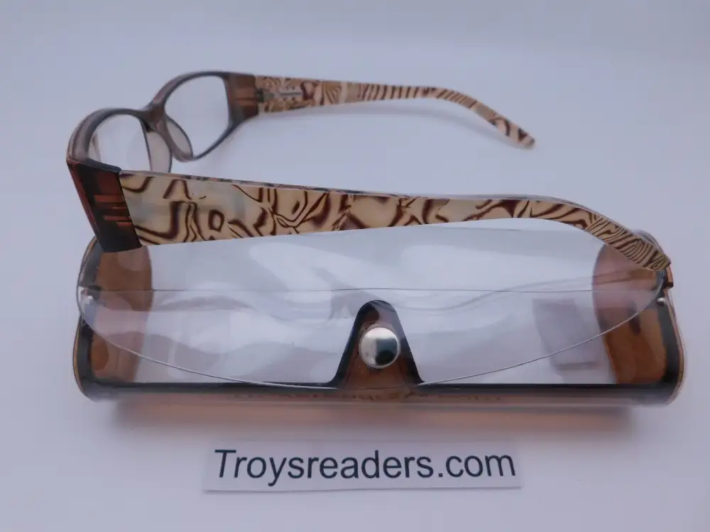 Beautiful Shell Reading Glasses with Matching Case