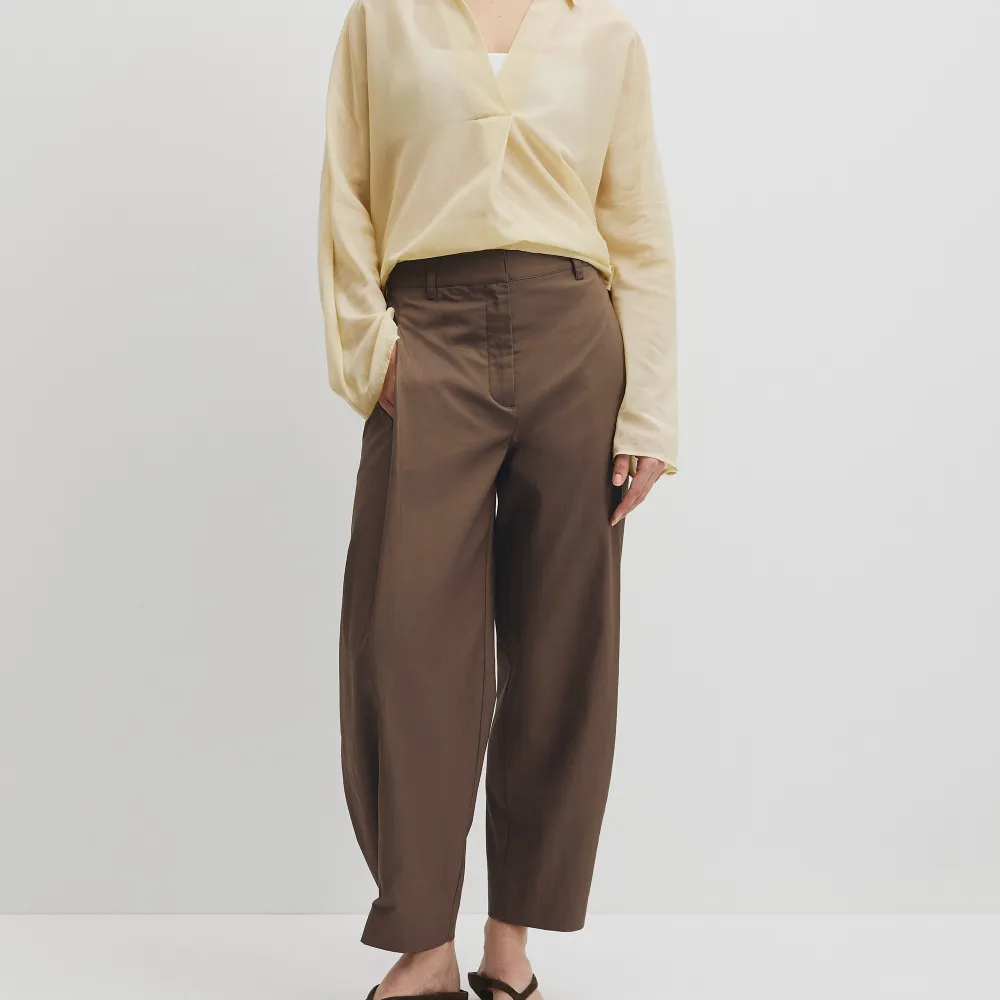 Women's Tapered Pants