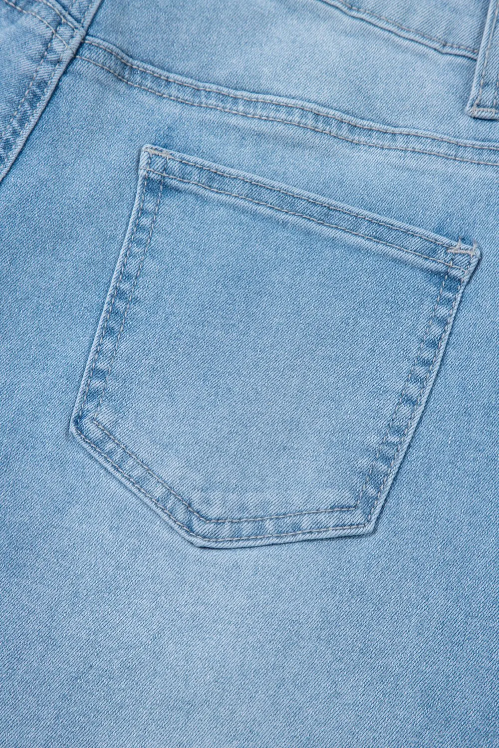 High Waist Relaxed Fit Patch Pocket Casual Jeans
