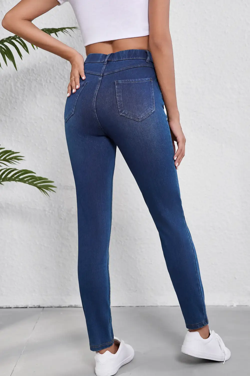 Straight Leg Pocketed Washed Denim Jeans