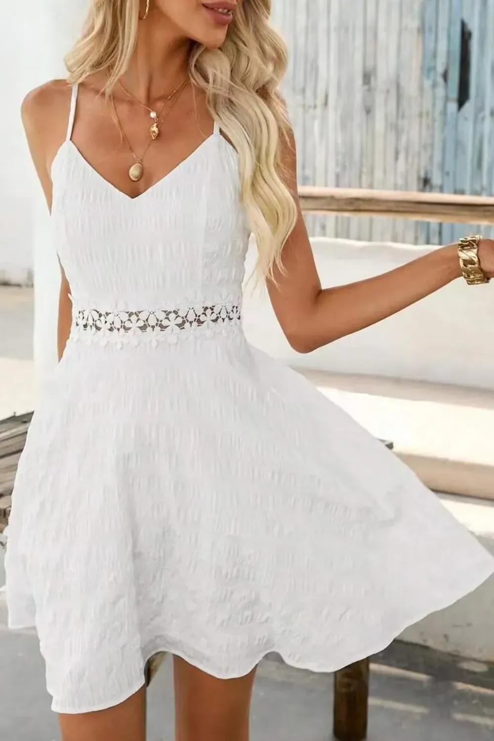 Minimalist Hollow-Out Waist-Cinching White Dress