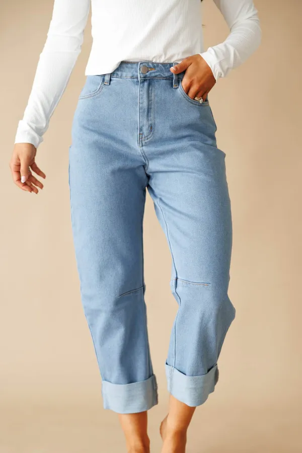 Barrel Wide-Leg Cuffed Jeans