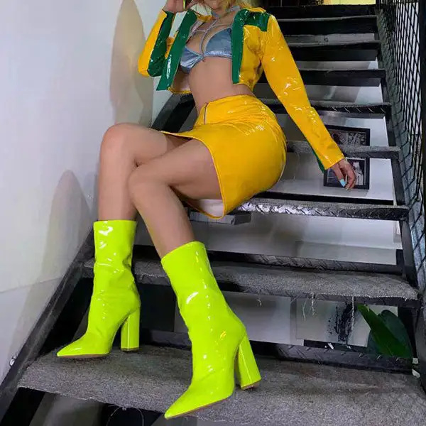 Pointed-Toe Boots