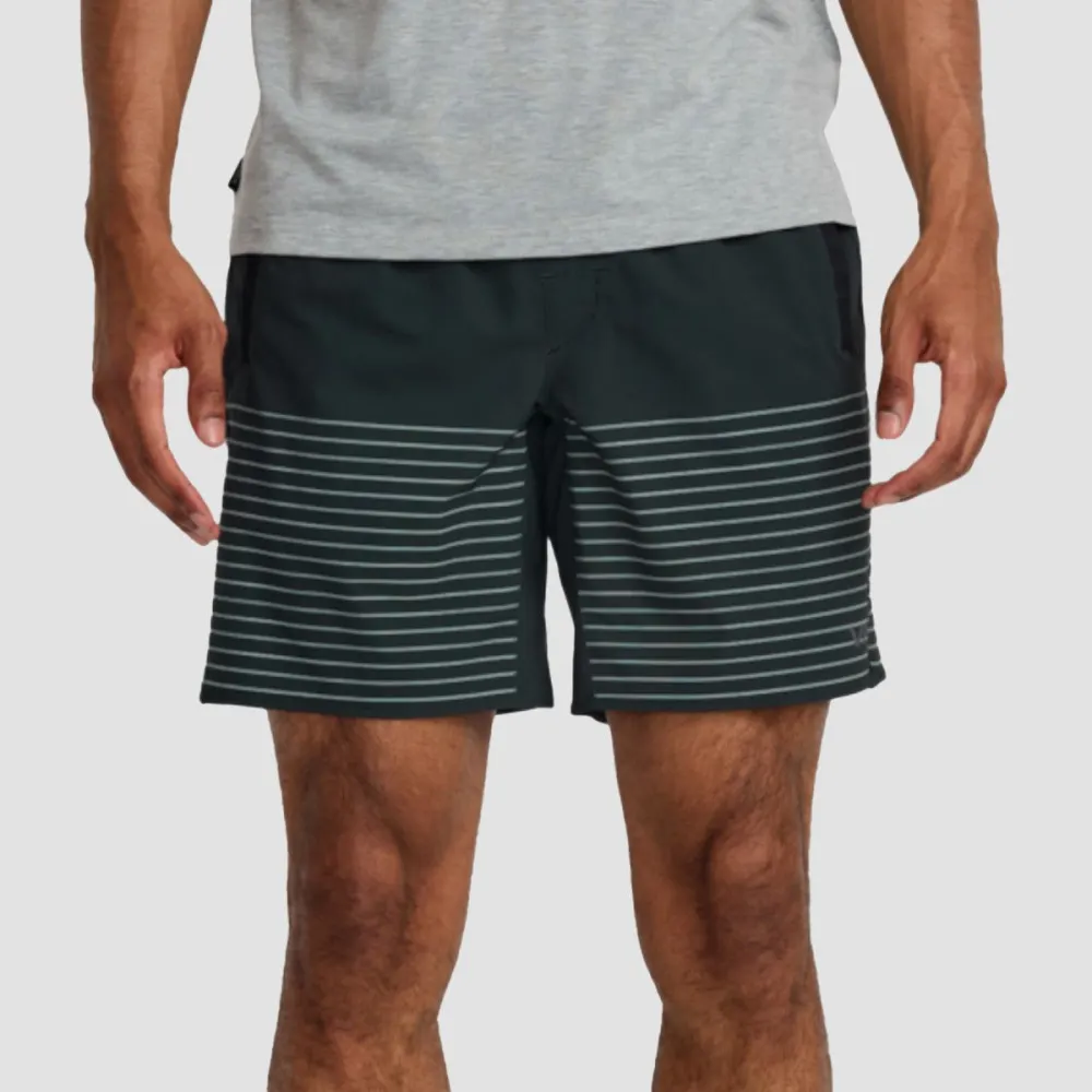 Elastic Waist Stretch Pocket Performance Shorts