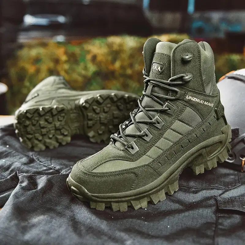 Men's Lace Up Hiking Boots