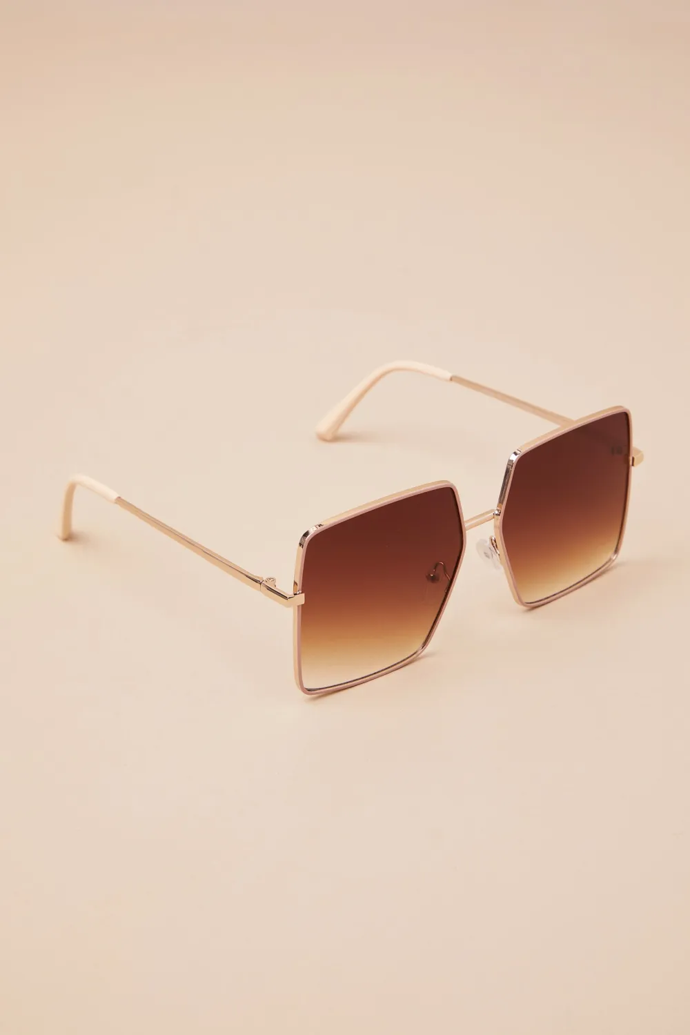 Retro Artistic Square Wide-rimmed Sunglasses