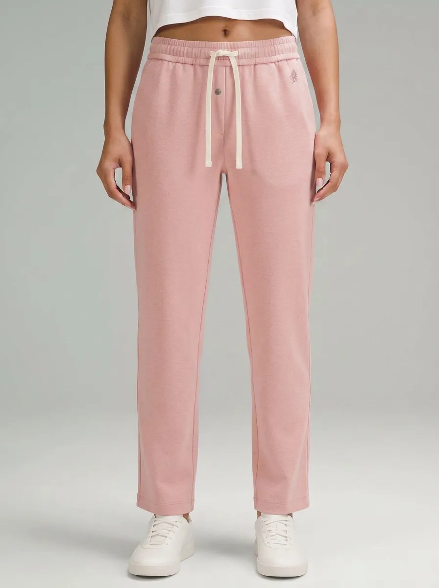 Women's Classic Everyday Leaf Logo Mid Rise Straight Leg Pants
