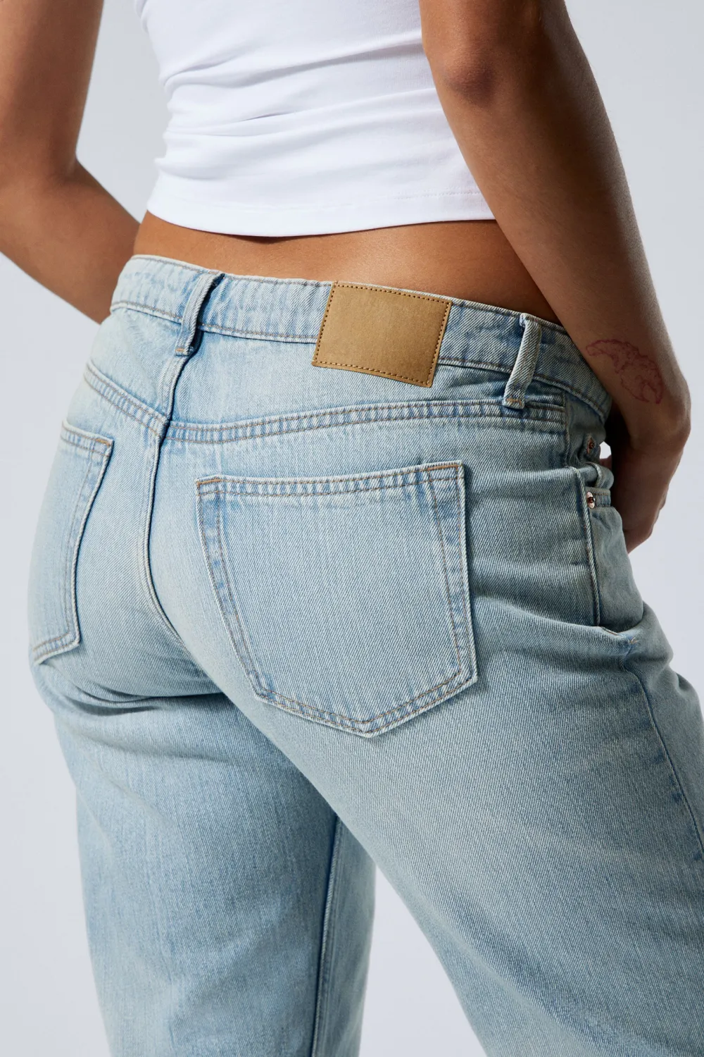 Straight Leg Jeans With Pockets