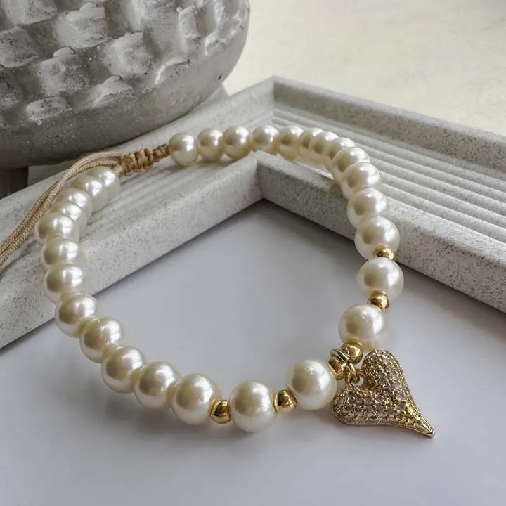Classic Modern Pearl Bracelet