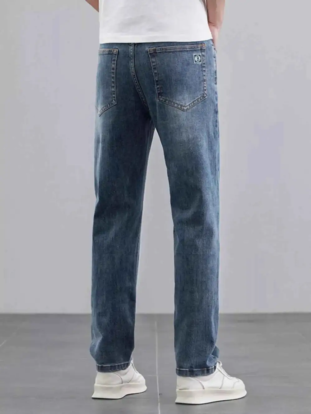 Everyday Wash Straight Leg Jeans