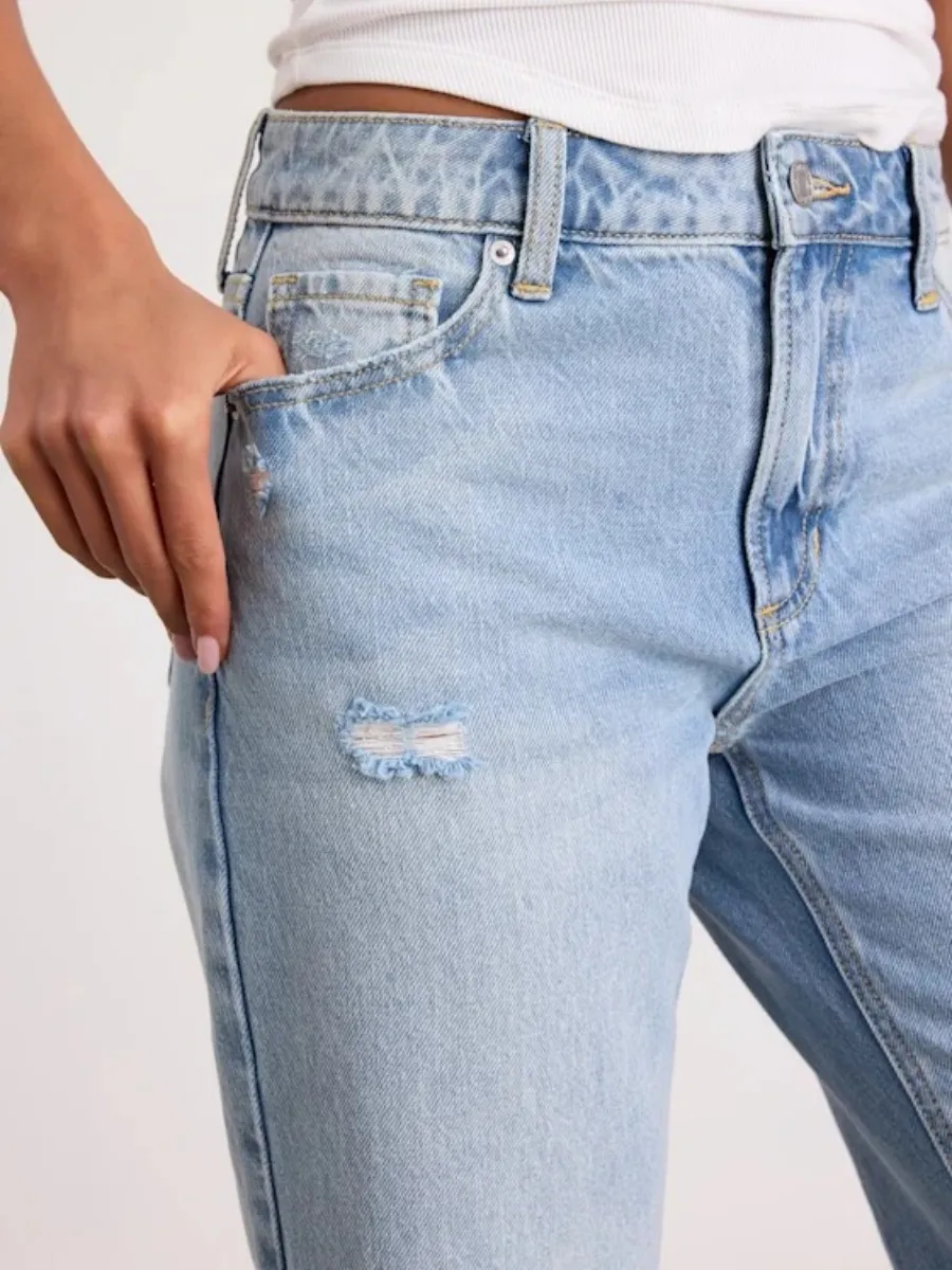 High Rise Distressed Jeans