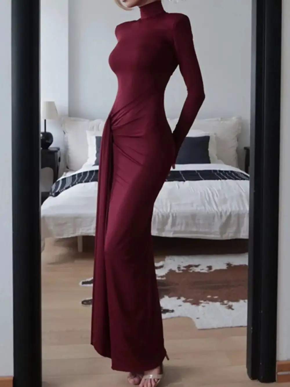Finish Slit Long Sleeve Maxi Dress