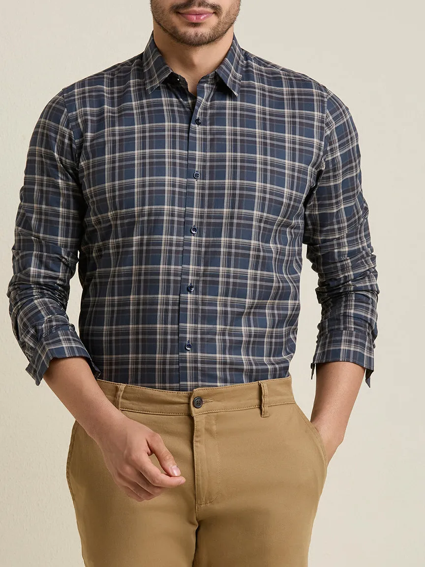 Everyday Plaid Slim Fit Tailored Men's Formal Shirt