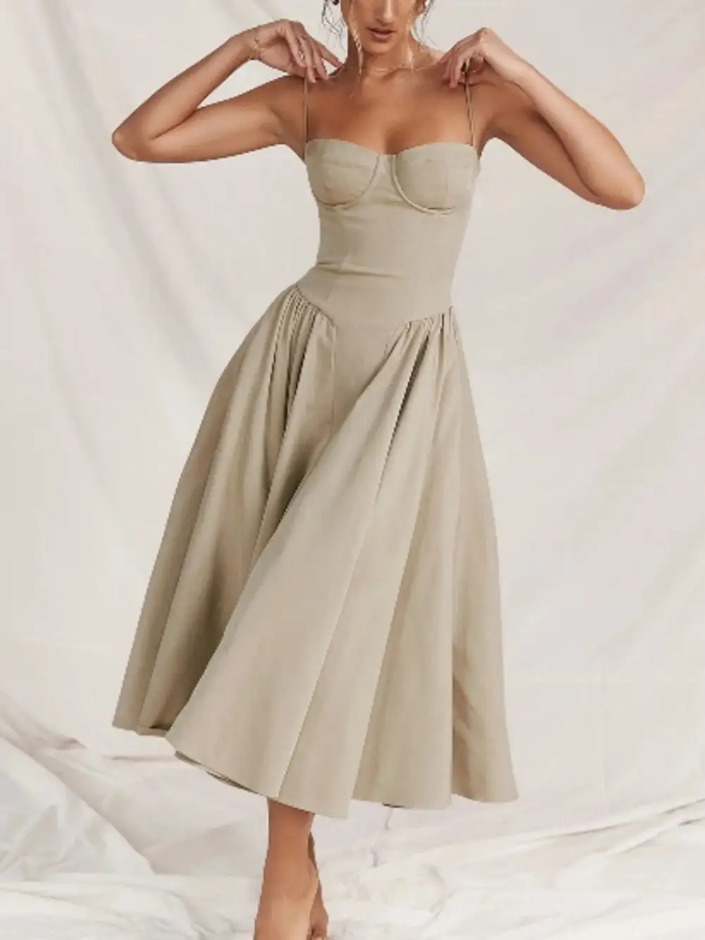 Lightweight Feel Ruched Midi Dress