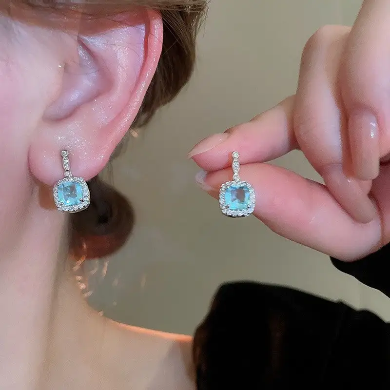 Minimal Pattern Vintage Statement Earrings