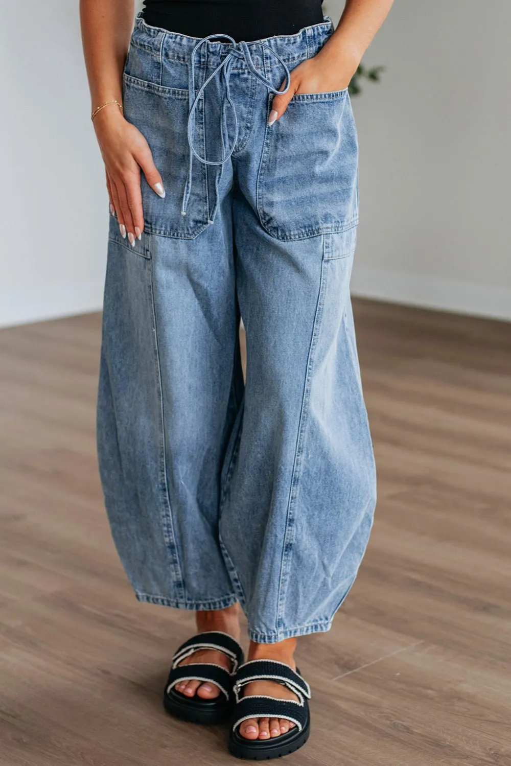 Paperbag Waist Drawstring Barrel Leg Patch Pocket Casual Jeans