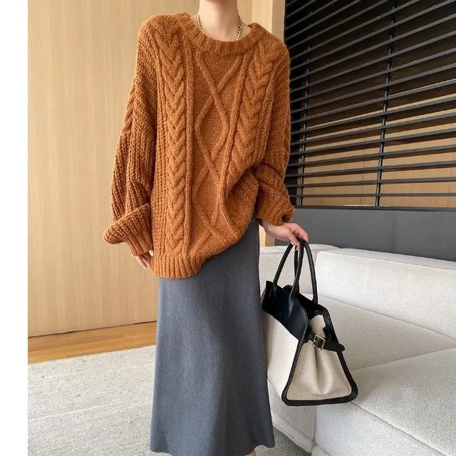 Everyday Round Neck Cable Knit Sweater