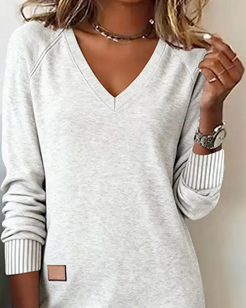 【🔥10k+ Sold】V-Neck Stylish Sweatshirt